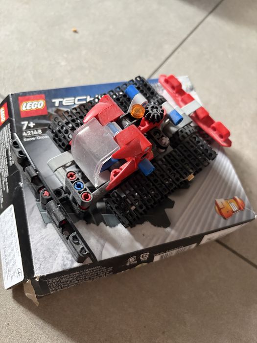 Конструктор LEGO Technic Ратрак (Snow Groomer) 42148