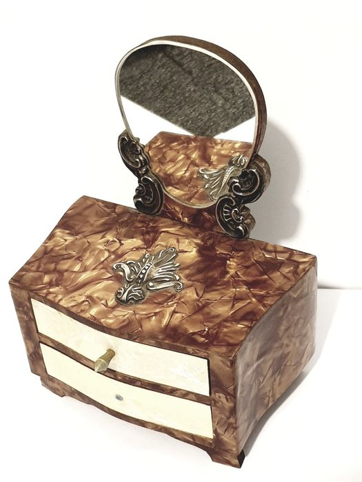 Lindo guarda joias dos anos 50 - mini toucador