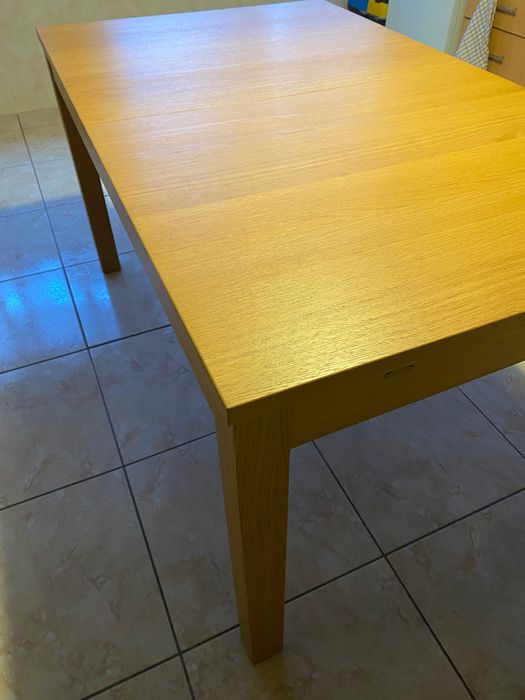 Mesa extensível.