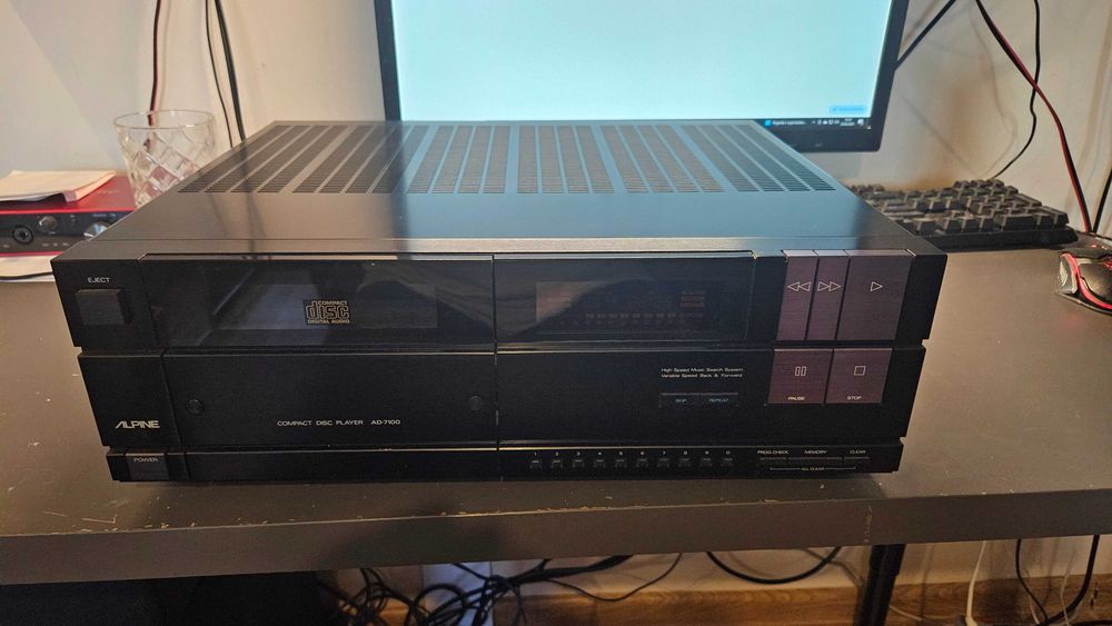 Odtwarzacz CD Alpine AD-7100