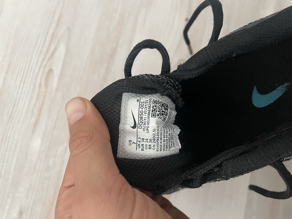 Кросівки Nike Air Tn  розмір 38 стелька 24см