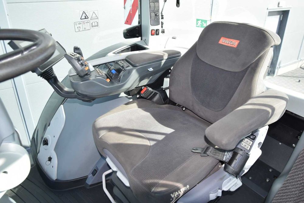 Ciągnik rolniczy Valtra S4 S294 rok prod. 2019 NAVI