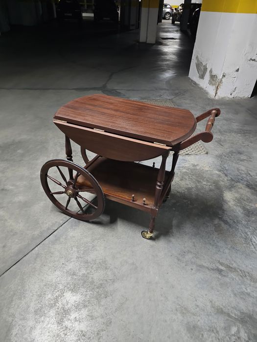 Carrinho de chá antigo - Évora