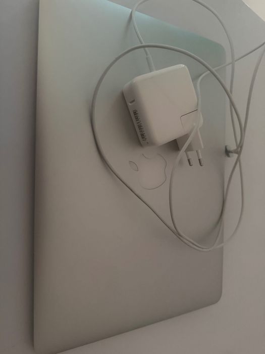 Apple MacBook Air 1466