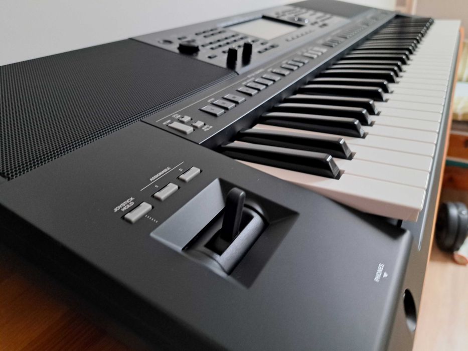 Nowy Keyboard Yamaha PSR-SX720