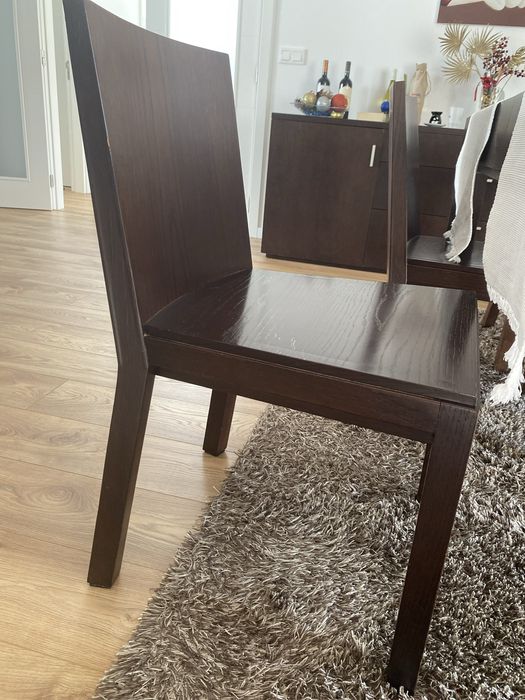 Vendem-se cadeiras de madeira em wenge