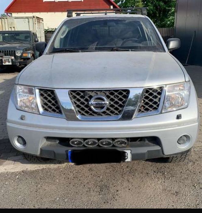 Двері Nissan Navara D40, Pathfinder R51  2.5 дизель, YD25 Навара