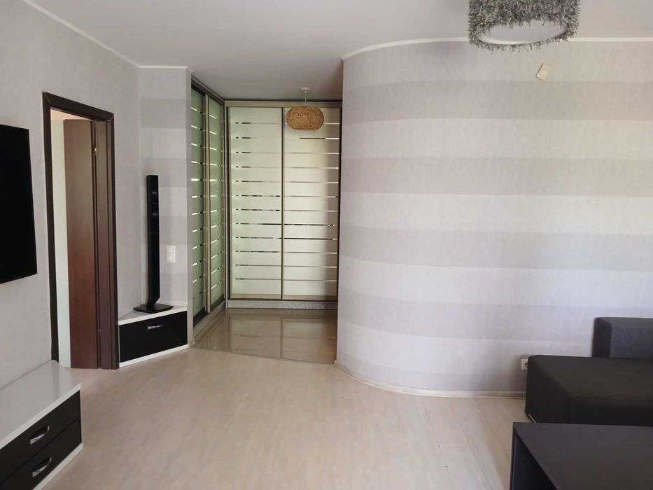 1-кім Головатого, 9 4/10ц 55 кв.м. новобуд, ремонт, меблі техніка