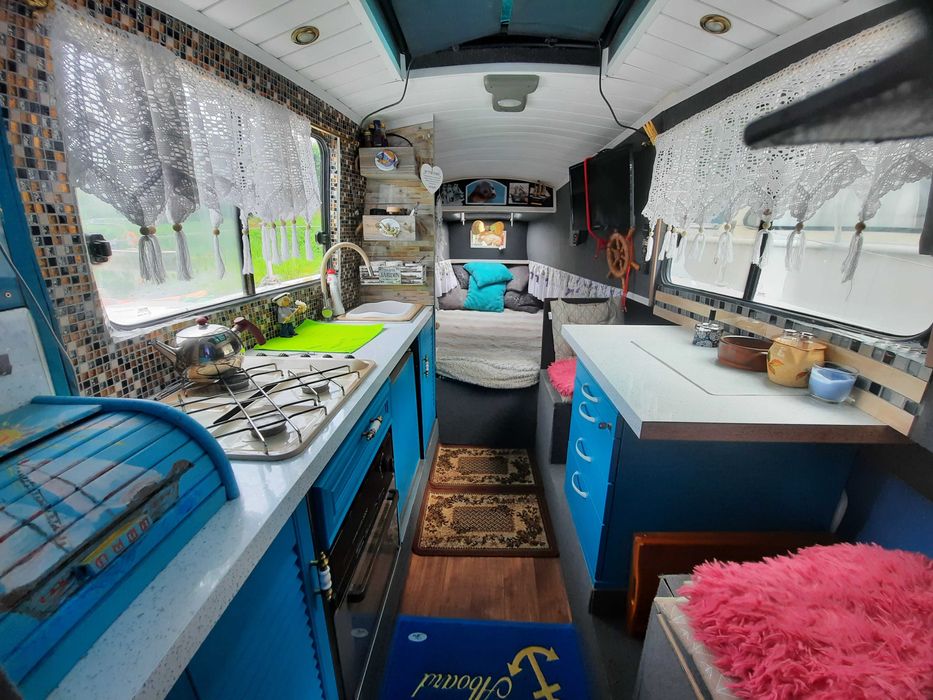 sprzedam  Łódź kabinową Jacht po remoncie w 2020r nie potrzeba patentu