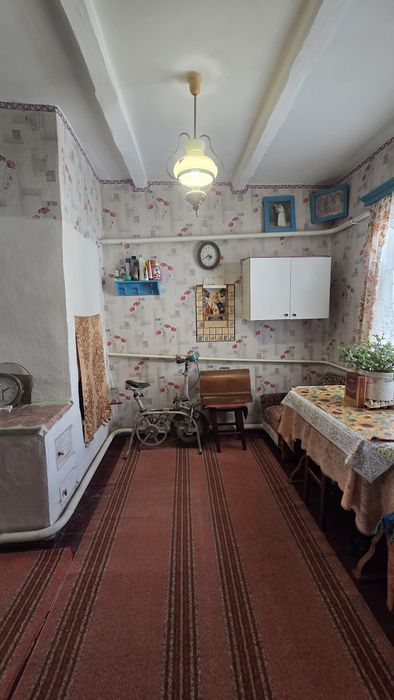Продаж будинку с Потоки