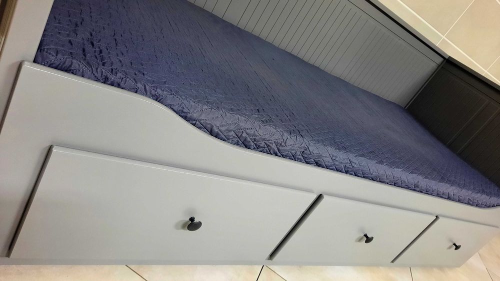 Łóżko leżanka IKEA HEMNES + 1 materac - BARDZO DOBRY STAN