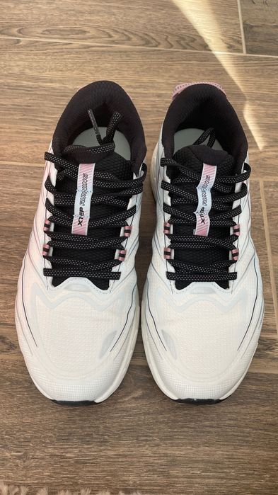 Кросівки Xtep 38 розмір, стан нових