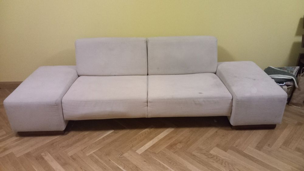 Niska kanapa kremowa