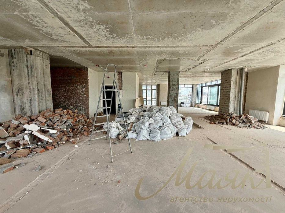 ПРОДАЖ квартира 170м2 з тересою, Бульвар Фонтанів», Печерськ, Центр