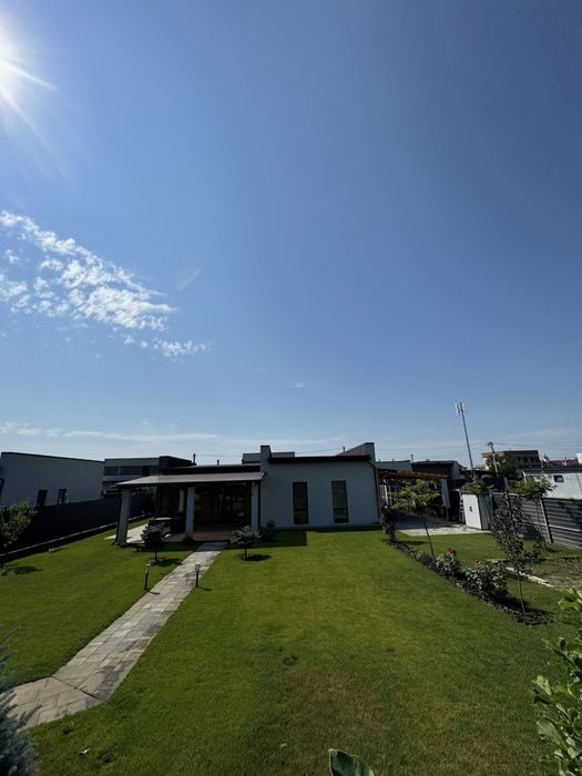 Здам будинок біля річки у Зазимʼї. Генератор !