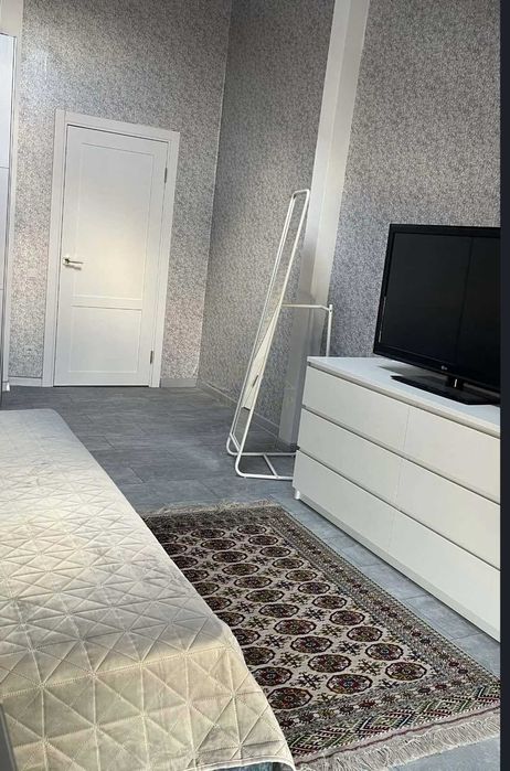 Продається простора 3кім квартира в центрі міста,вул.Бельведерська!