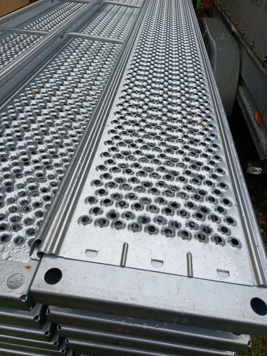 Rusztowanie elewacyjne 18x8.4 cena do końca miesiąca