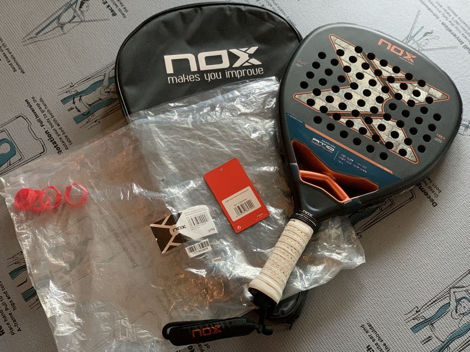 Rakieta NOX AT10 LUXURY GENIUS 18K ATTACK 2025 PADEL by Agustin Tapia