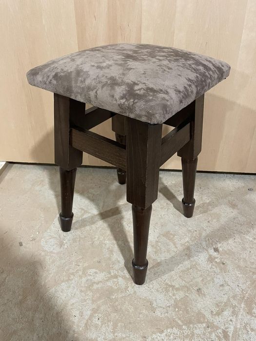 Столи та стулья ,для вашего дому.