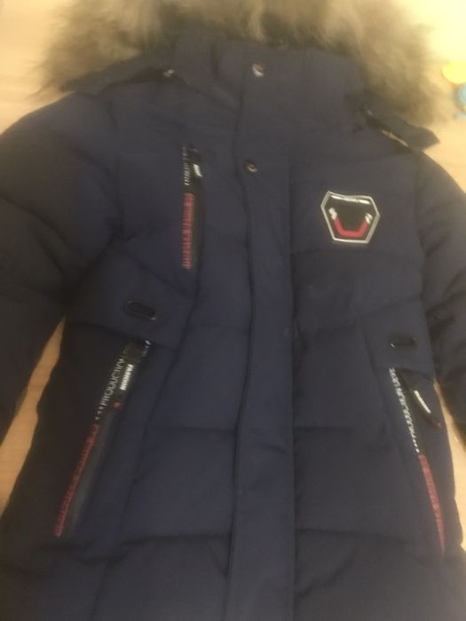 Продам зимню куртку