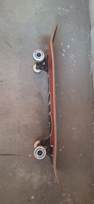 Deskorolka Skateboard Birdhouse logo 8 + narzędzia