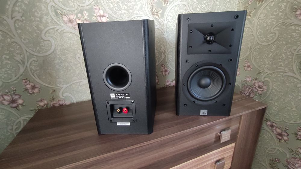 Акустика JBL Arena 130