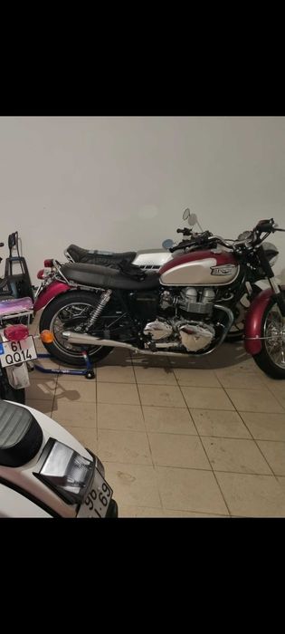 Triumph Bonneville 800 2001 | 33.000 km | Troca por BMW R1250 GS / R1300 GS