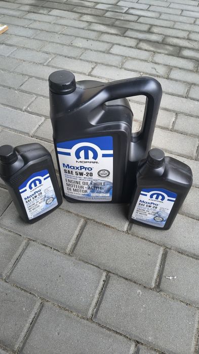 Oryginalny olej silnikowy Mopar MaxPro 5W-20 – 7L (5L + 2x1L)