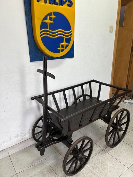 Carroca antiga em bom estado