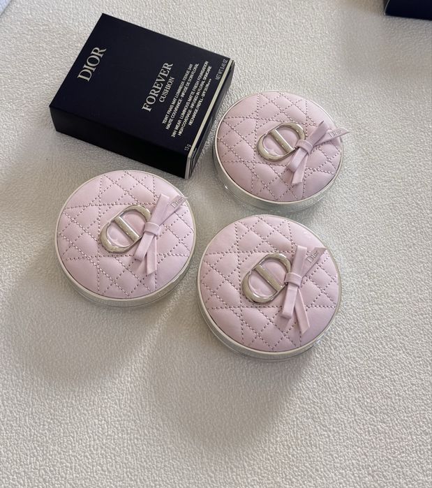 Тональний кушон Dior Forever
