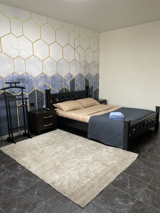 Подобово 1 кімн Квартира  «Сапфір» в тихому центрі міста