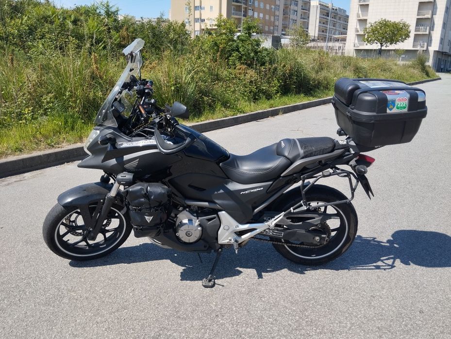 Honda Nc 700 x DCT do ano 2013, caixa de velocidades automatica