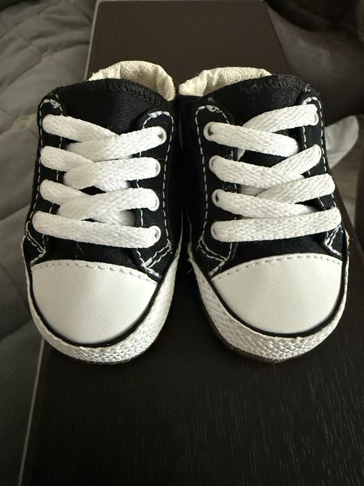 Пінетки, топи Converse