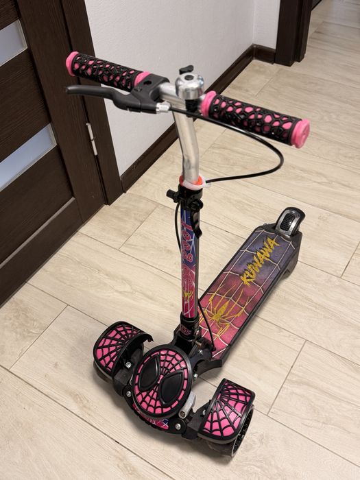 Дитячий триколісний самокат Kuwawa у стилі Spider-Man
