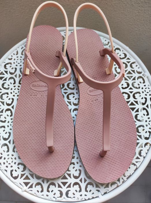 Sandálias Havaianas novas t 39 europeu modelo Paraty