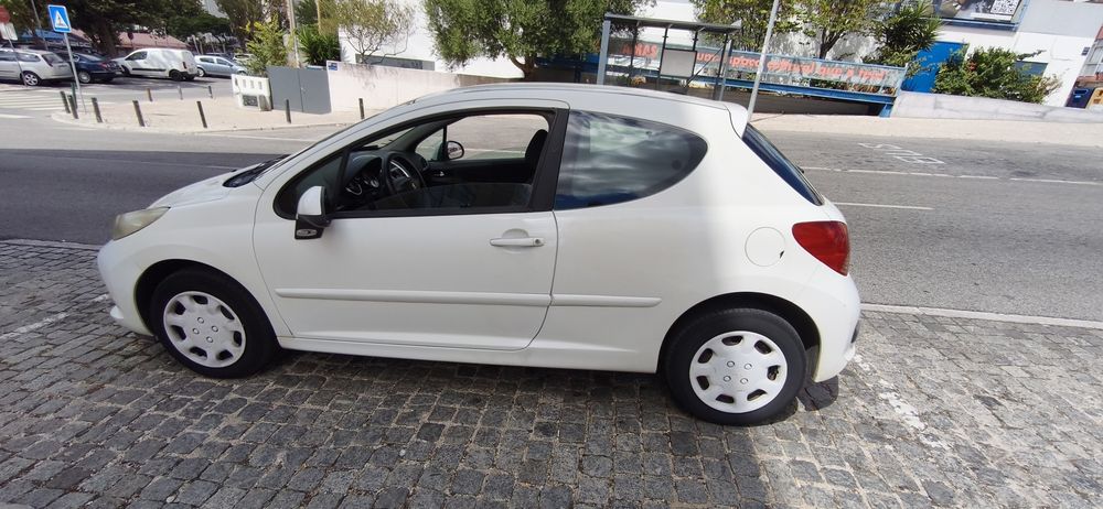 Peugeot 207 1.4hdi comercial 2008
