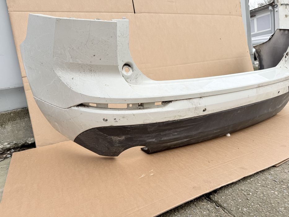 Volvo XC60 2 II zderzak tylny tył 18-22