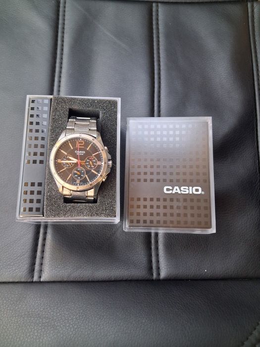 Продам годиник CASIO