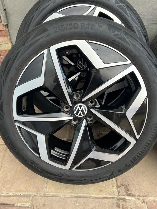 Диски з шинами VW Volkswagen r19 5/112 id 3 id4 7.5j et 50 contenintal 215/50 r19 з датчиками тиску