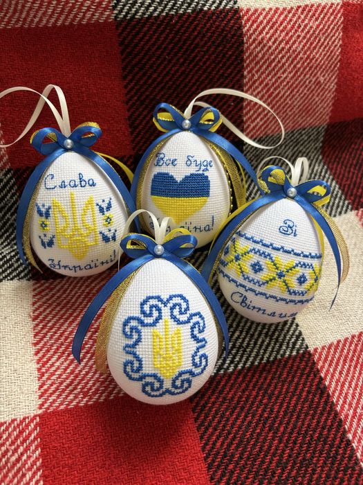Вишиті великодні яйця / Великдень / паска/ вишиті писанки