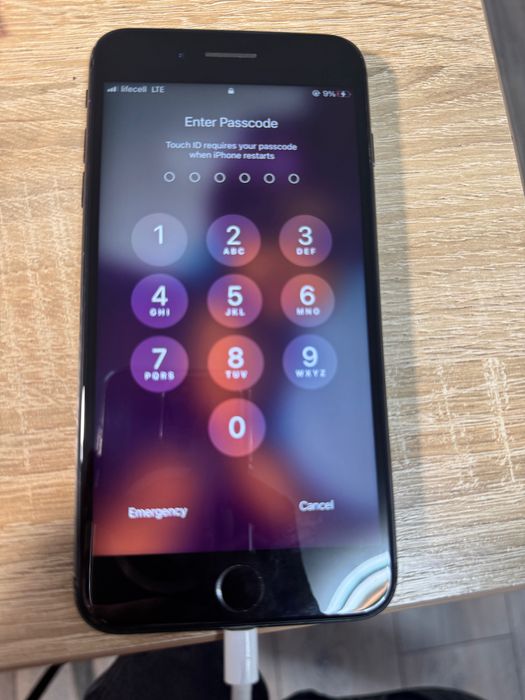 iPhone 8+ Plus Айфон 8 плюс 64gb