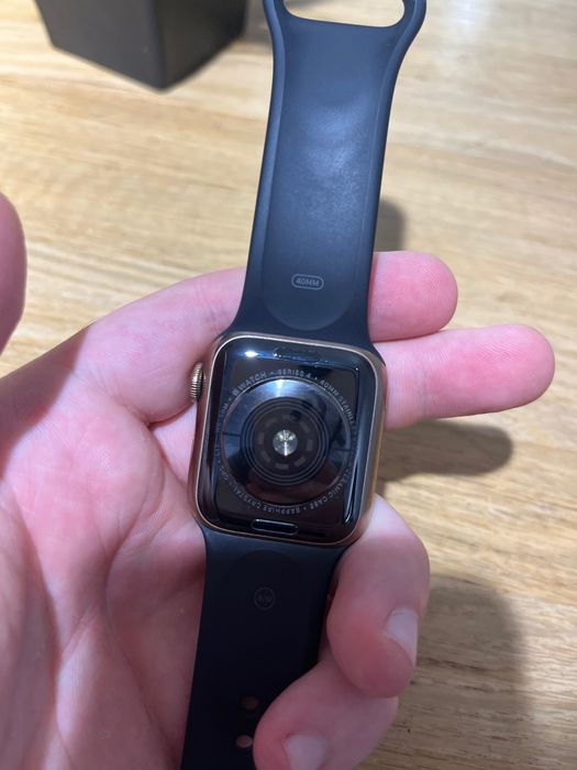 Apple Watch Series 4 40mm Stainless Steel Gold Klasa A-