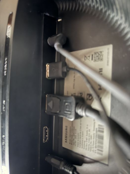 Vendo monitor Samsung odyssey g5 curvo de 32”