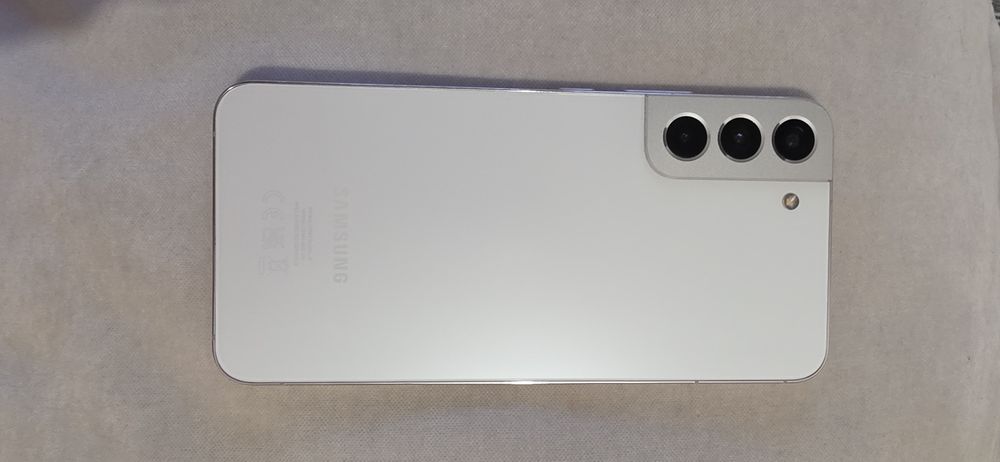Samsung galaxy S22+ branco