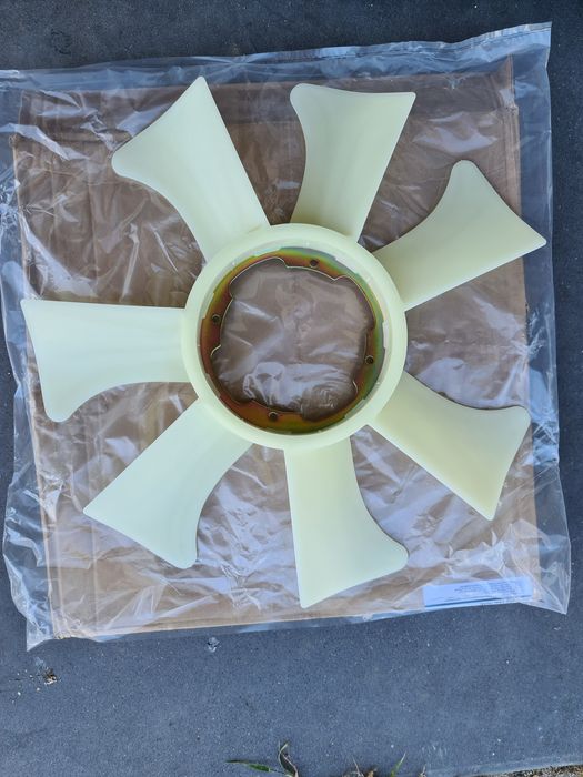 Pá de ventoinha Nissan Terrano 2