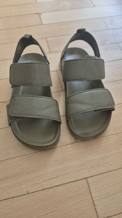 Sandały HM rozmiar 27