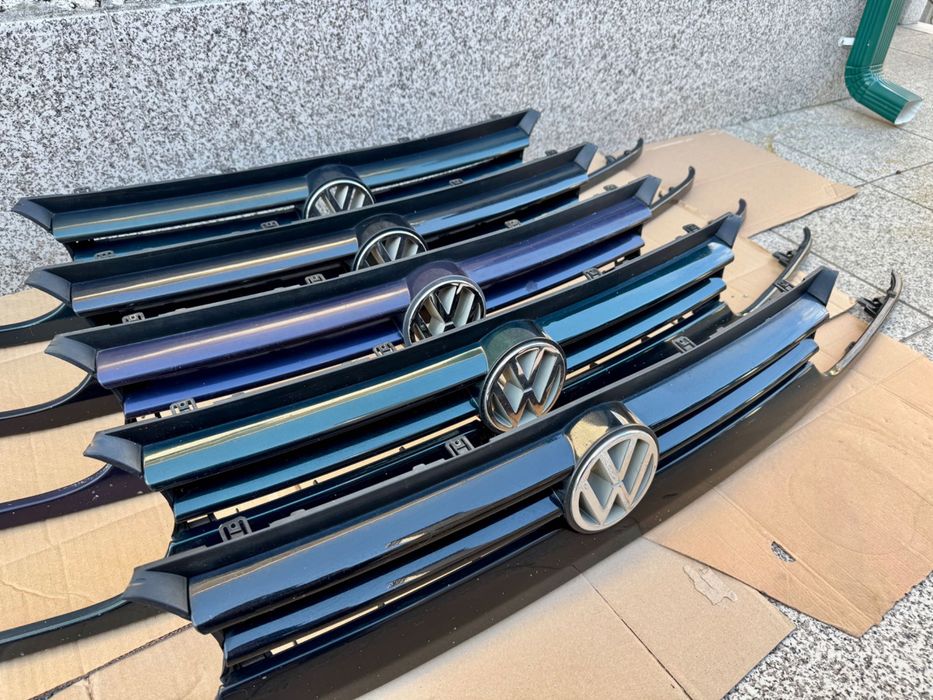 Grelha Frontal Golf 3 GTI Original Volkswagen com símbolo