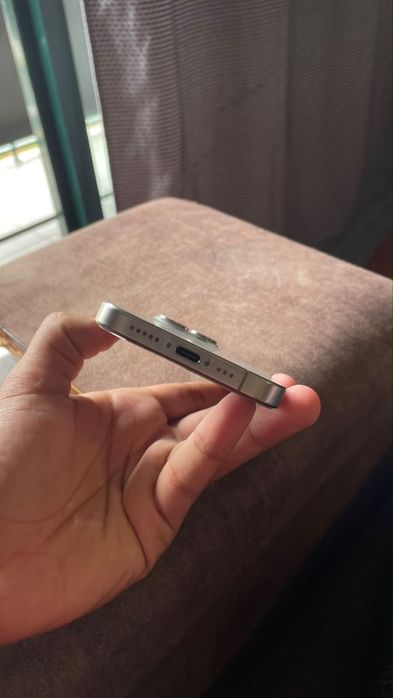 IPHONE 15 PRO - 256Gb