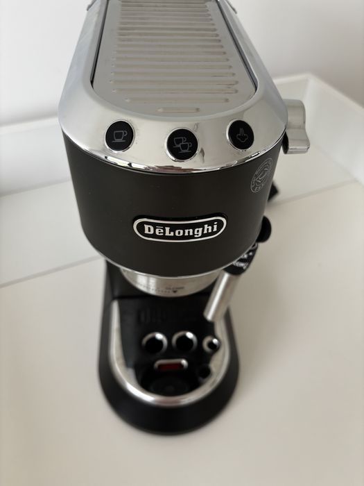 De’Longhi dedica EC685
