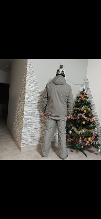 Лижний костюм унісекс  у доброму стані розмір L-xl